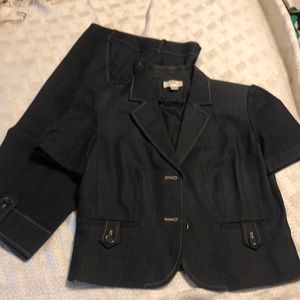 Ann Taylor Loft Suit with Jacket & Capri Pants